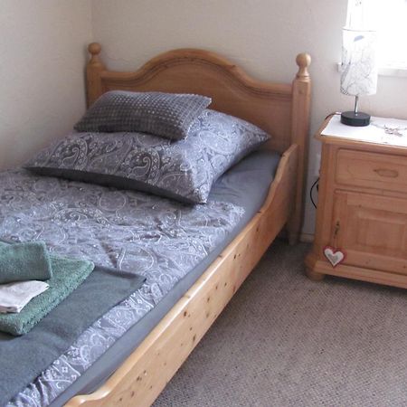 #2 Ruhiges Gemuetliches Ferienzimmer Mit 2 Einzelbetten Gemeinschaftsbad W-Lan Airport Nah Late Night Check In Haus Nr 9,5 Trunkelsberg Екстер'єр фото