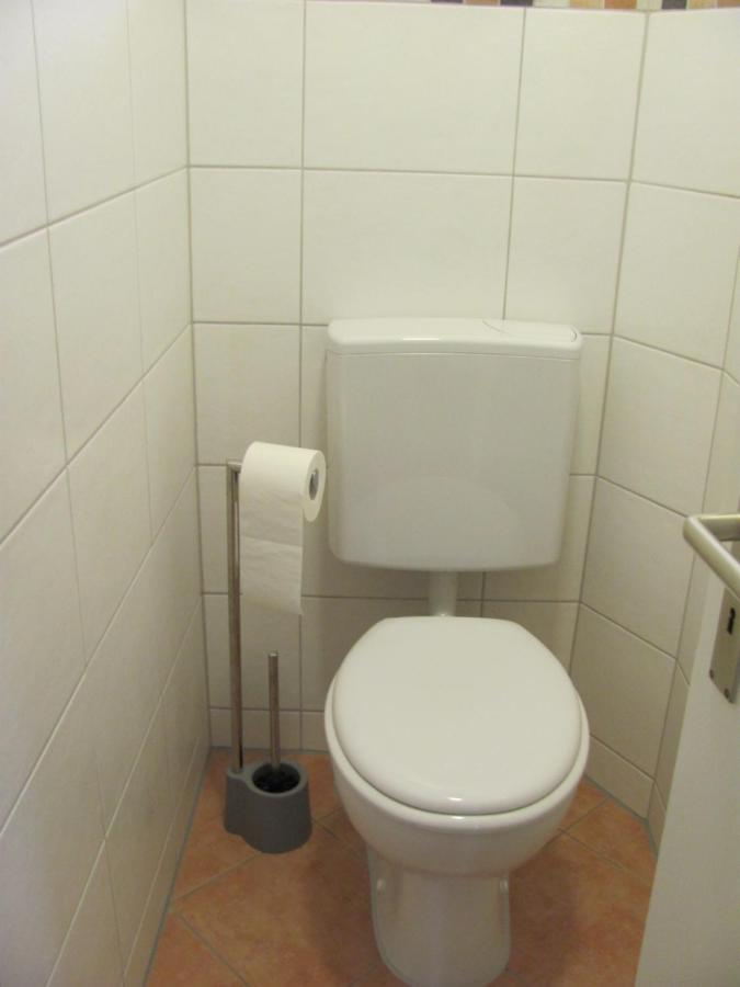 #2 Ruhiges Gemuetliches Ferienzimmer Mit 2 Einzelbetten Gemeinschaftsbad W-Lan Airport Nah Late Night Check In Haus Nr 9,5 Trunkelsberg Екстер'єр фото
